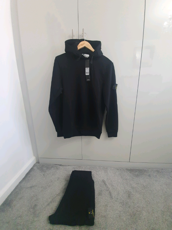 moncler gucci prada